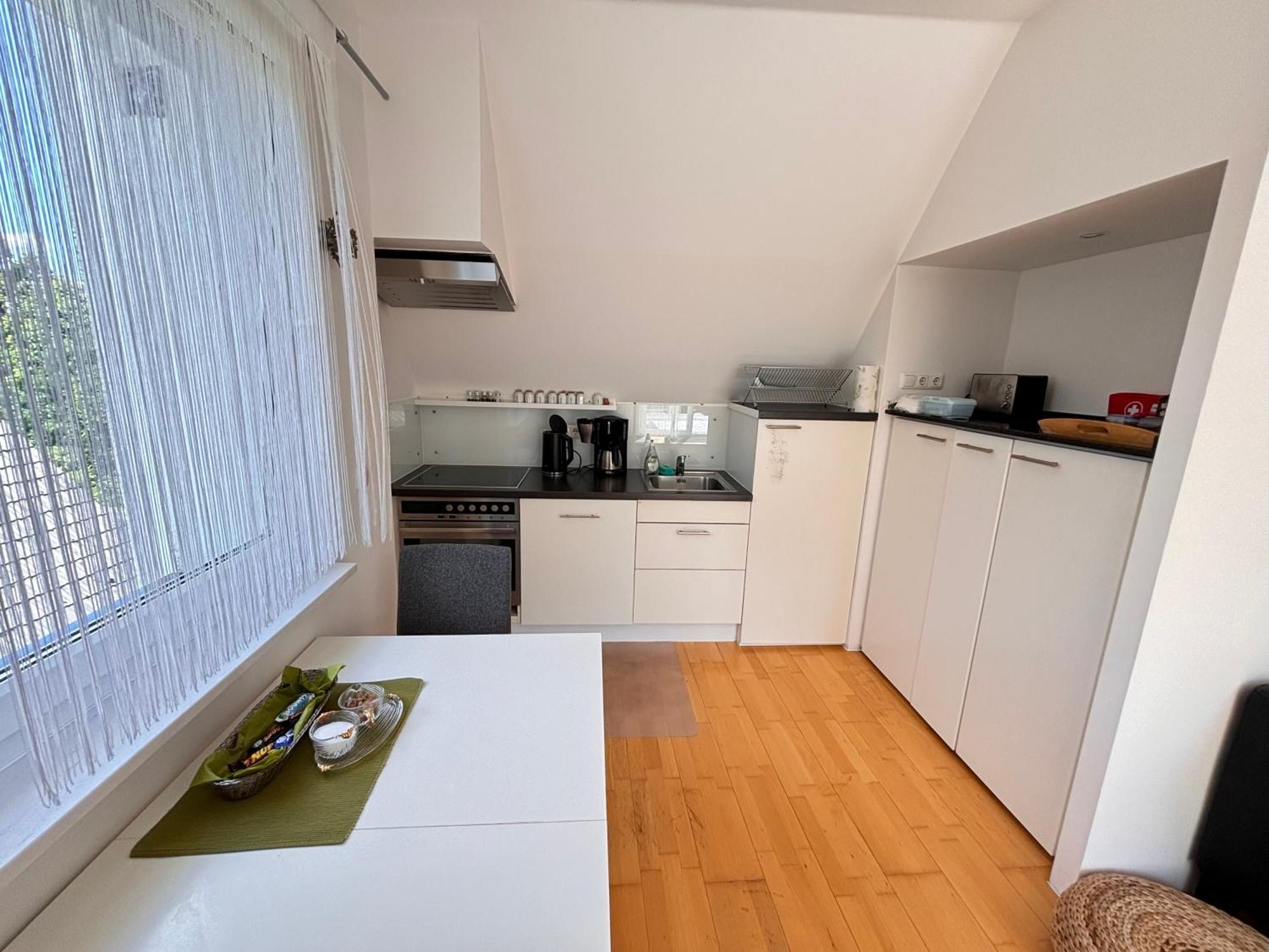 Messe, Uniklinikum, Grugapark - Charmante Wohnung Mit Dachterrasse In Guter Lage 에센 외부 사진